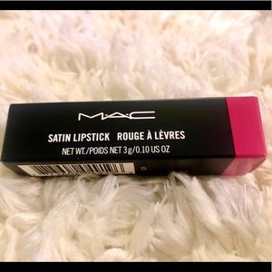 MAC Satin Lipstick in shade PinK Nouveau